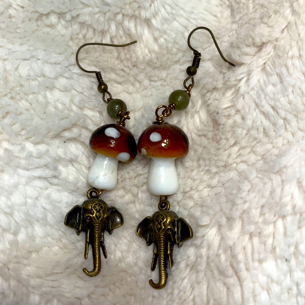 Glass 🍄 mushroom bead elephant charm earrings amber green gold